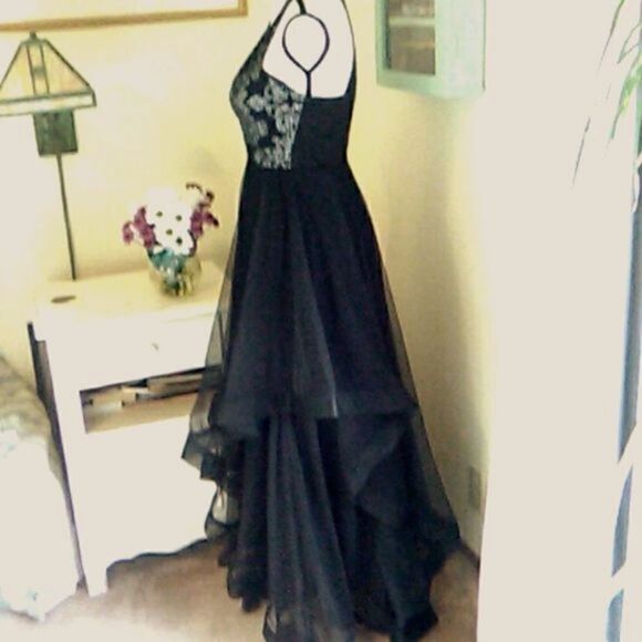 Windsor Black Layered  Formal Whimsigoth RedCarpet - Picture 9 of 16
